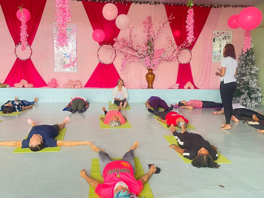 Taguatinga – ABRAPEC oferece aulas de yoga para pacientes em tratamento do câncer com apoio de voluntárias.