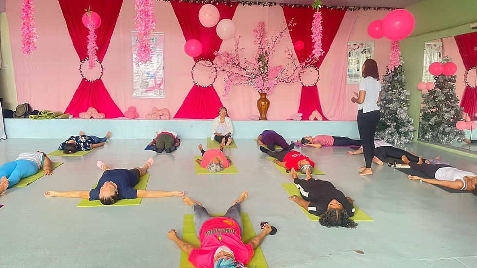 Taguatinga – ABRAPEC oferece aulas de yoga para pacientes em tratamento do câncer com apoio de voluntárias.