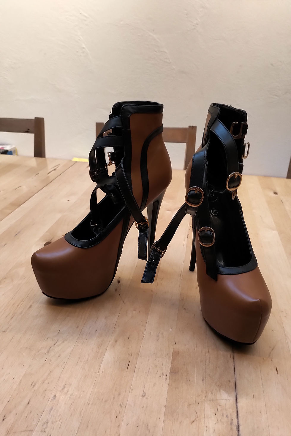 Miniaturbild: Plateau-Heels by Sergio Todzi