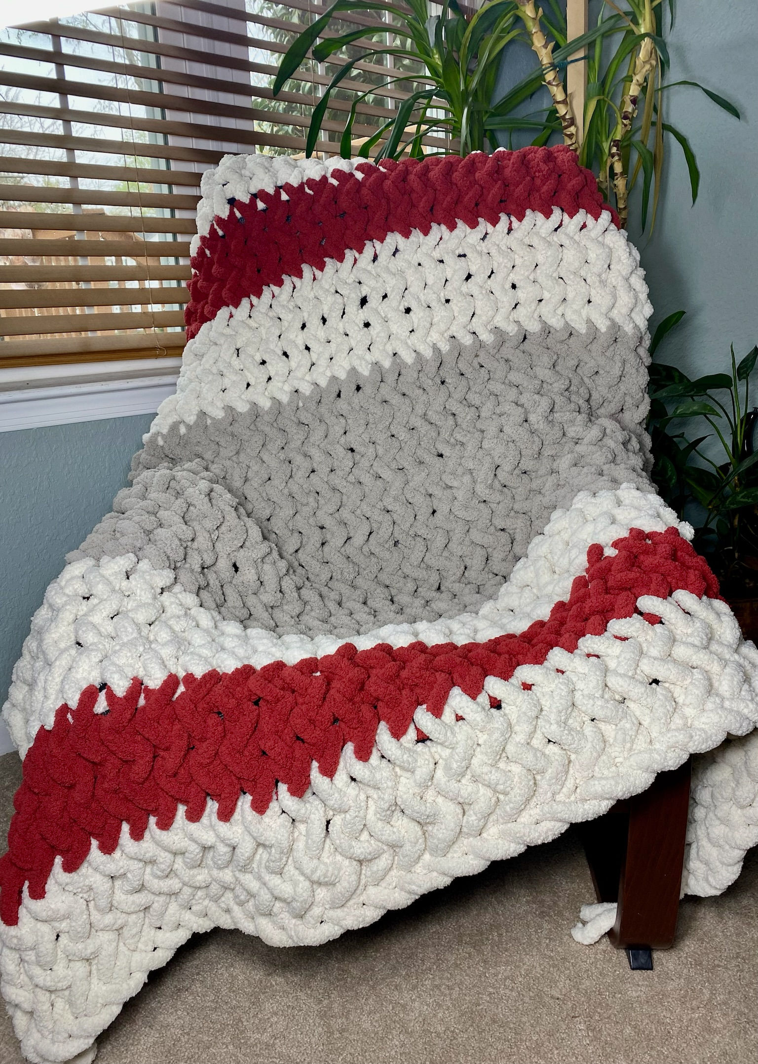 Cozy Chunky Knit Blanket