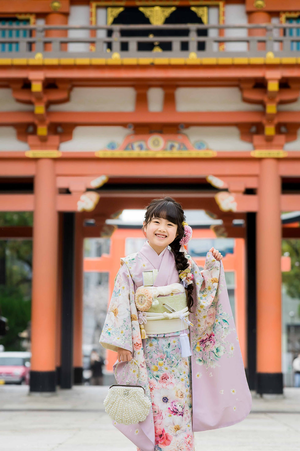 生田神社の桜の季節の七五三