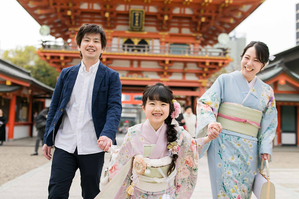 生田神社の桜の季節の七五三