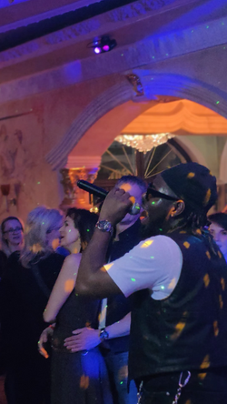 FrühTanz Eierschale Dahlem Tanzen Party Live Musik Sänger Ausgehen Erwachsene Zehlendorf S