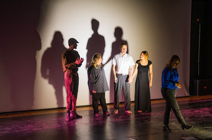 מקום של תקווה תמונות מהצגה