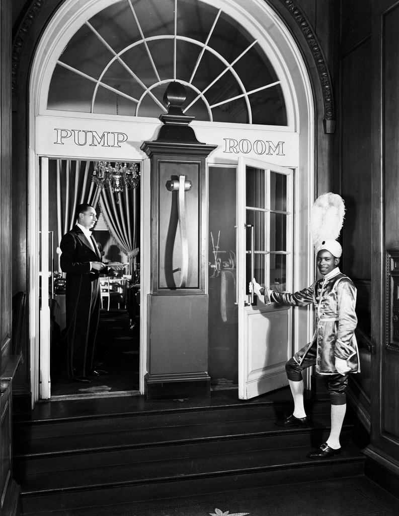 The Ambassador Pump Room in 1942, Library of Congress