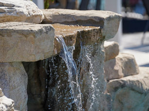 Emerging Water Feature Trends to Explore in 2026 with Bouldercreek Landscape & Design