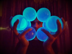 Stefan Oz 8b UV circle