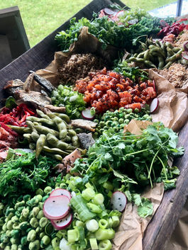Deconstructed poke bowl 