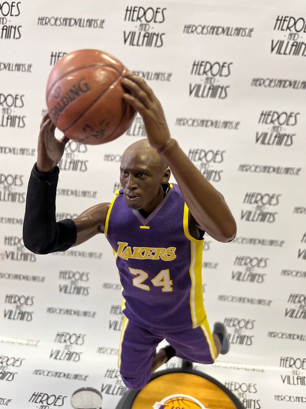 Thumbnail: LA LAKERS 1/6 #24 KOBE BRYANT (EMIERBRY) 