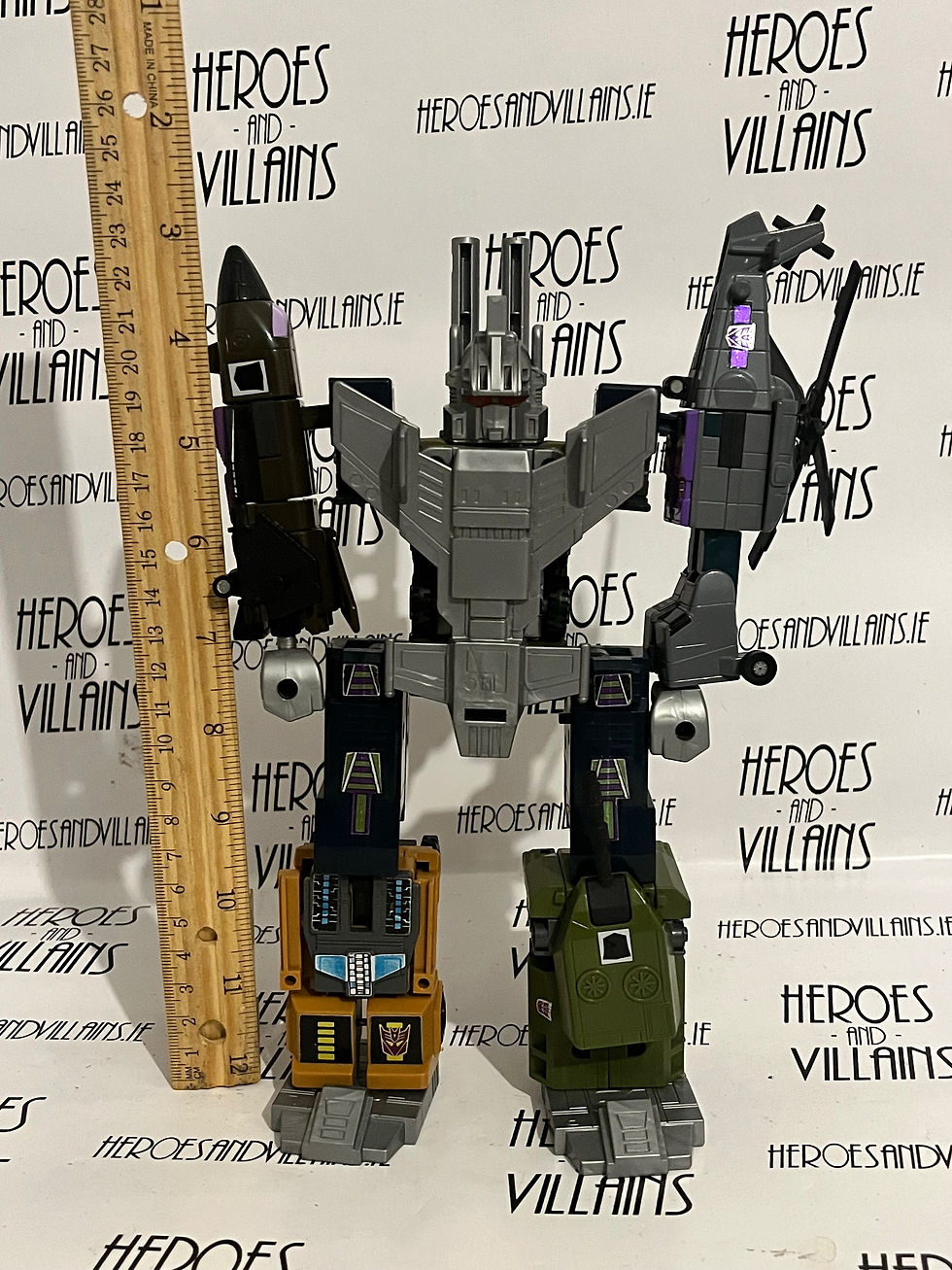 Thumbnail: TRANSFORMERS G1 COMBATICONS COMBINER BRUTICUS (1986)