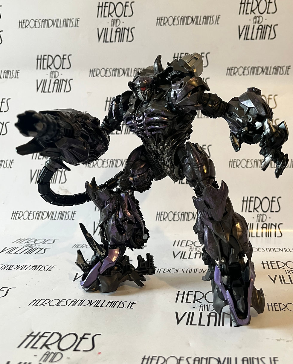 サムネイル： TRANSFORMERS STUDIO SERIES 56 DOTM LEADER DECEPTICON SHOCKWAVE (HASBRO 2019)