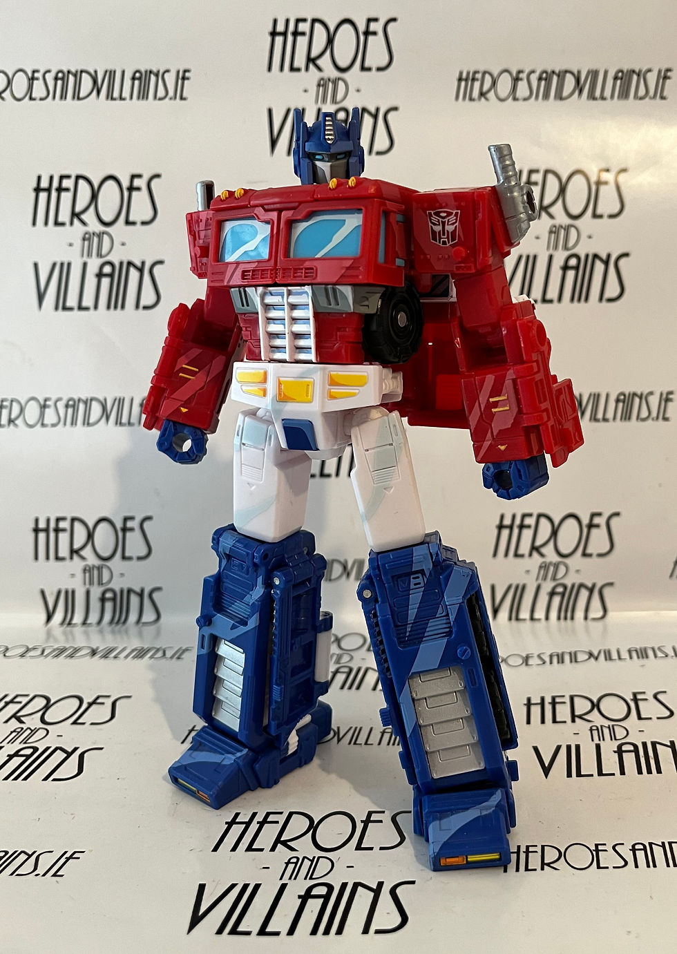 Thumbnail: TRANSFORMERS WFC 35th ANNIVERSARY CEL SHADED VOYAGER AUTOBOT OPTIMUS PRIME (HASB