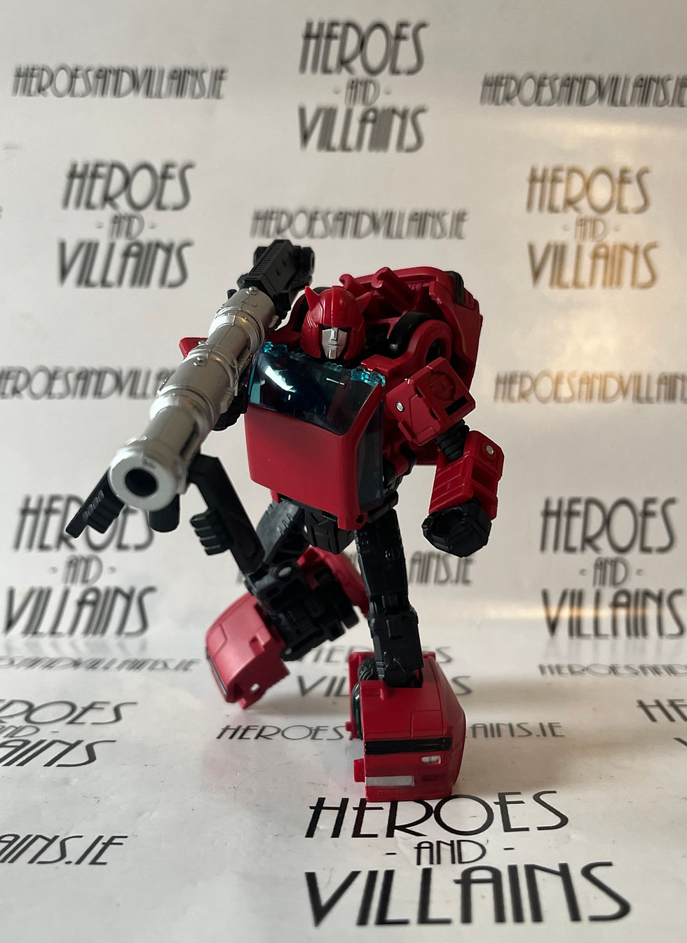 Thumbnail: TRANSFORMERS WFC EARTHRISE DELUXE AUTOBOT CLIFFJUMPER (HASBRO 2019)