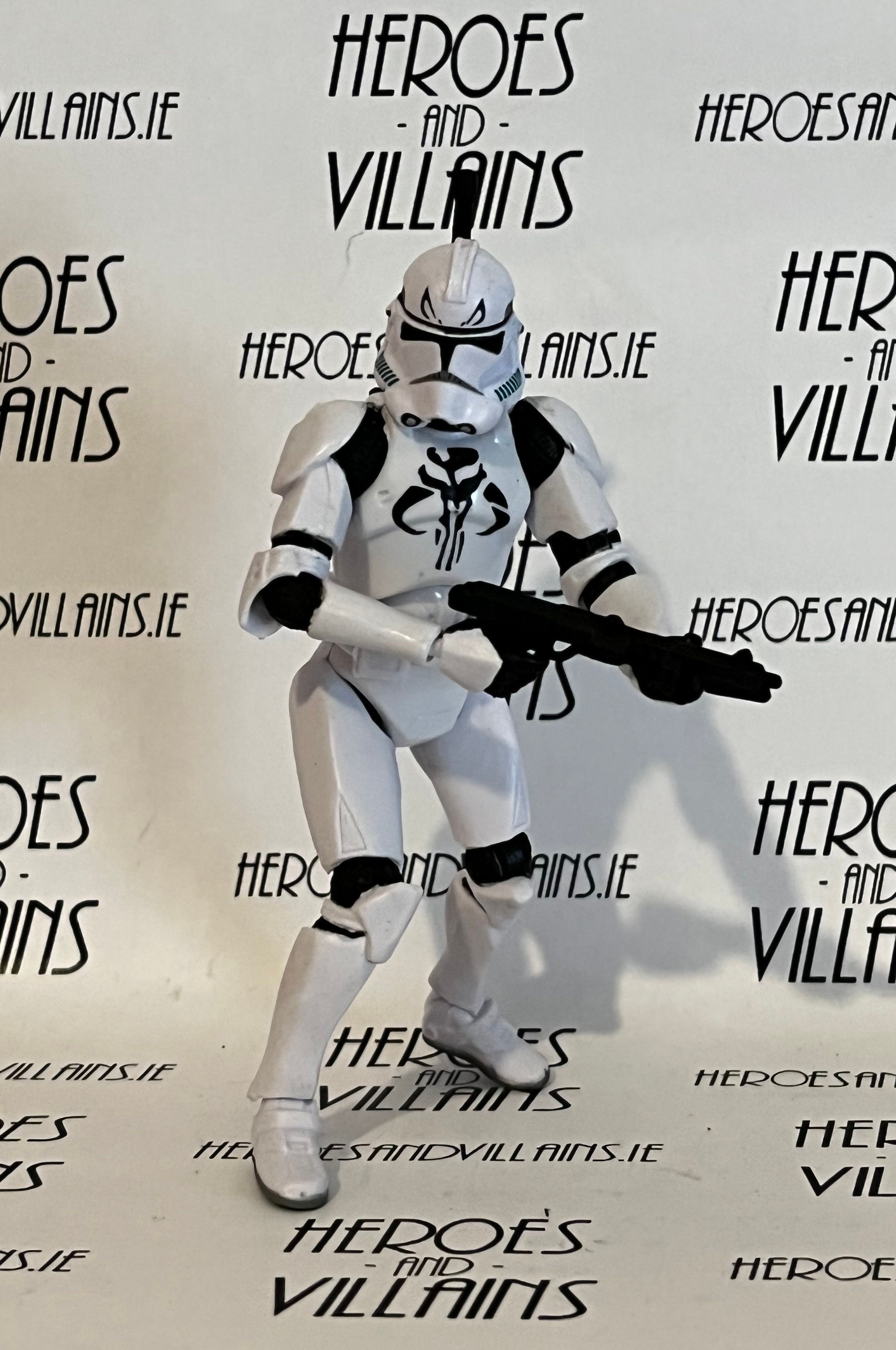 STAR WARS 3 3/4" REPUBLIC ELITE FORCES 1 CLONE TROOPER MANDALORIAN EMBLEM (HASBR