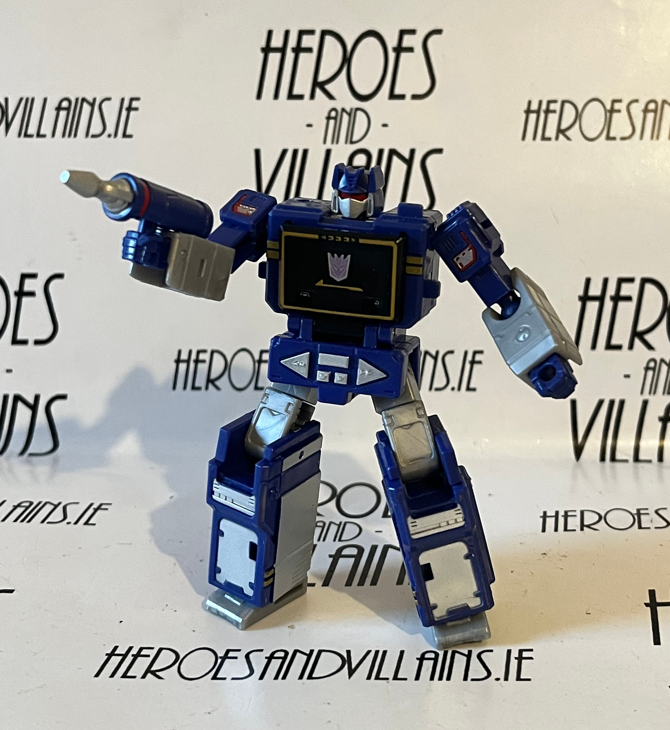 TRANSFORMERS LEGACY CORE DECEPTICON SOUNDWAVE (HASBRO 2022)