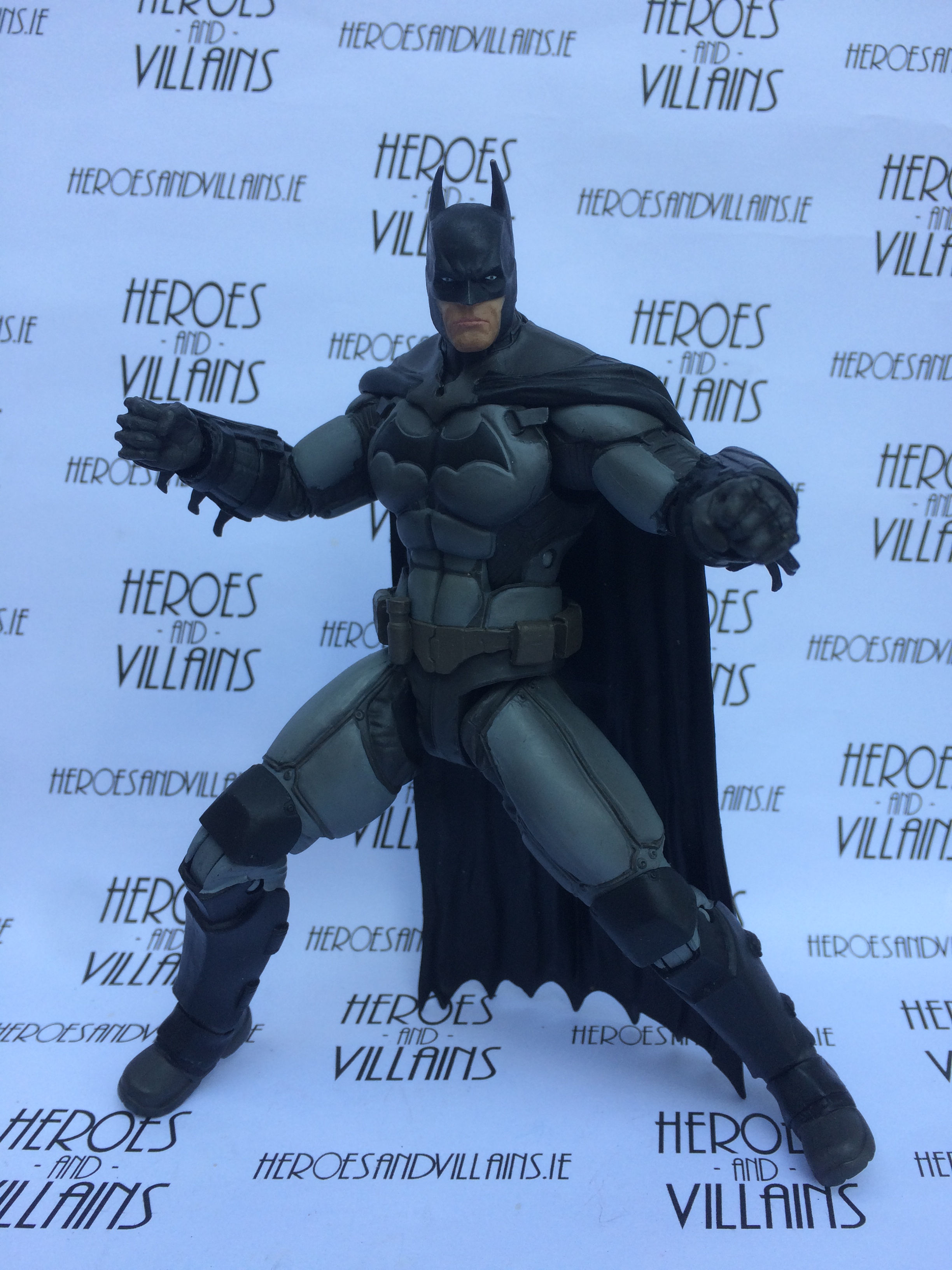 BATMAN ARKHAM ORIGINS SERIES 1 BATMAN (DC COLLECTIBLES 2013)