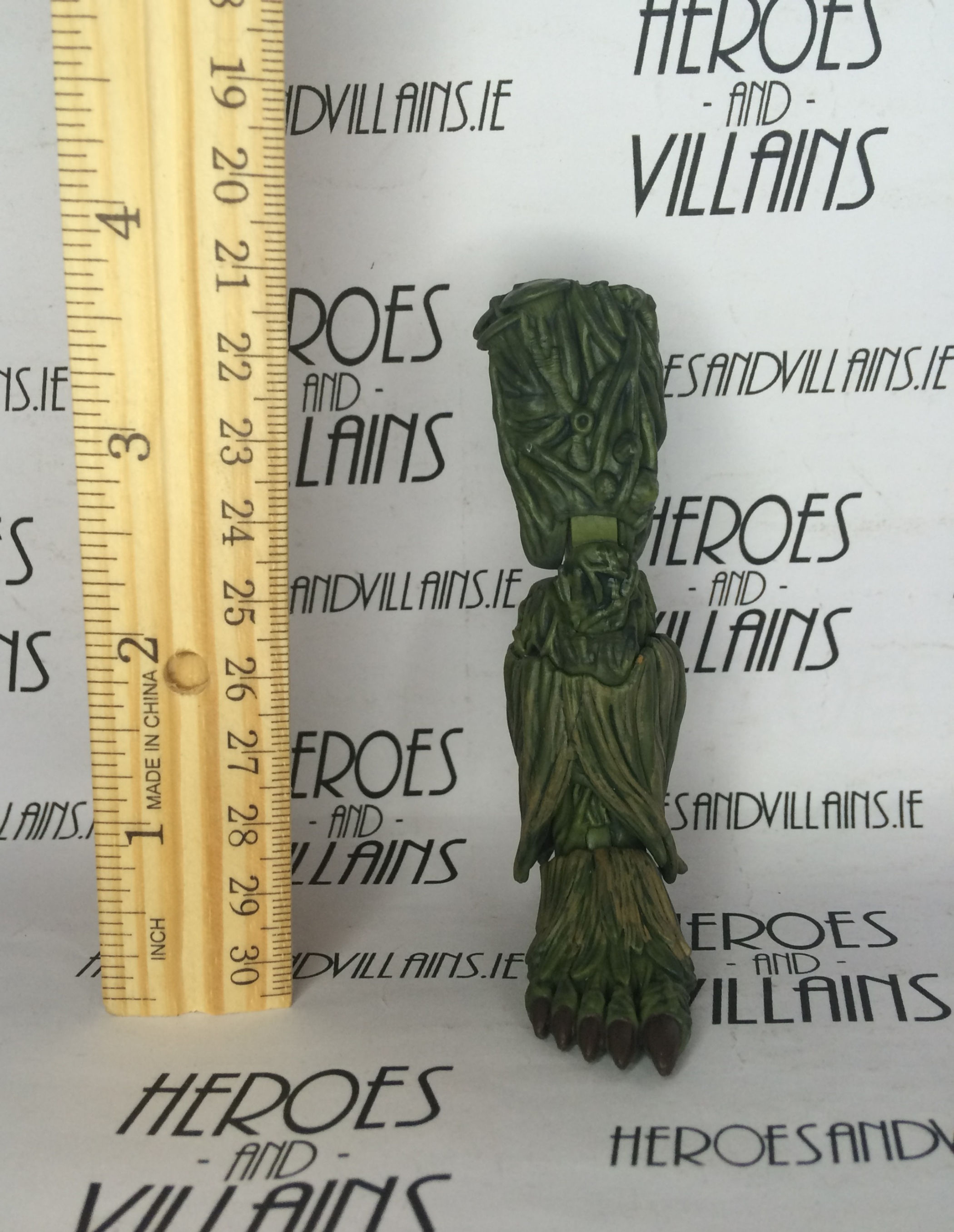 SPARE PARTS: MARVEL LEGENDS BAF MAN-THING RIGHT LEG ONLY (HASBRO)