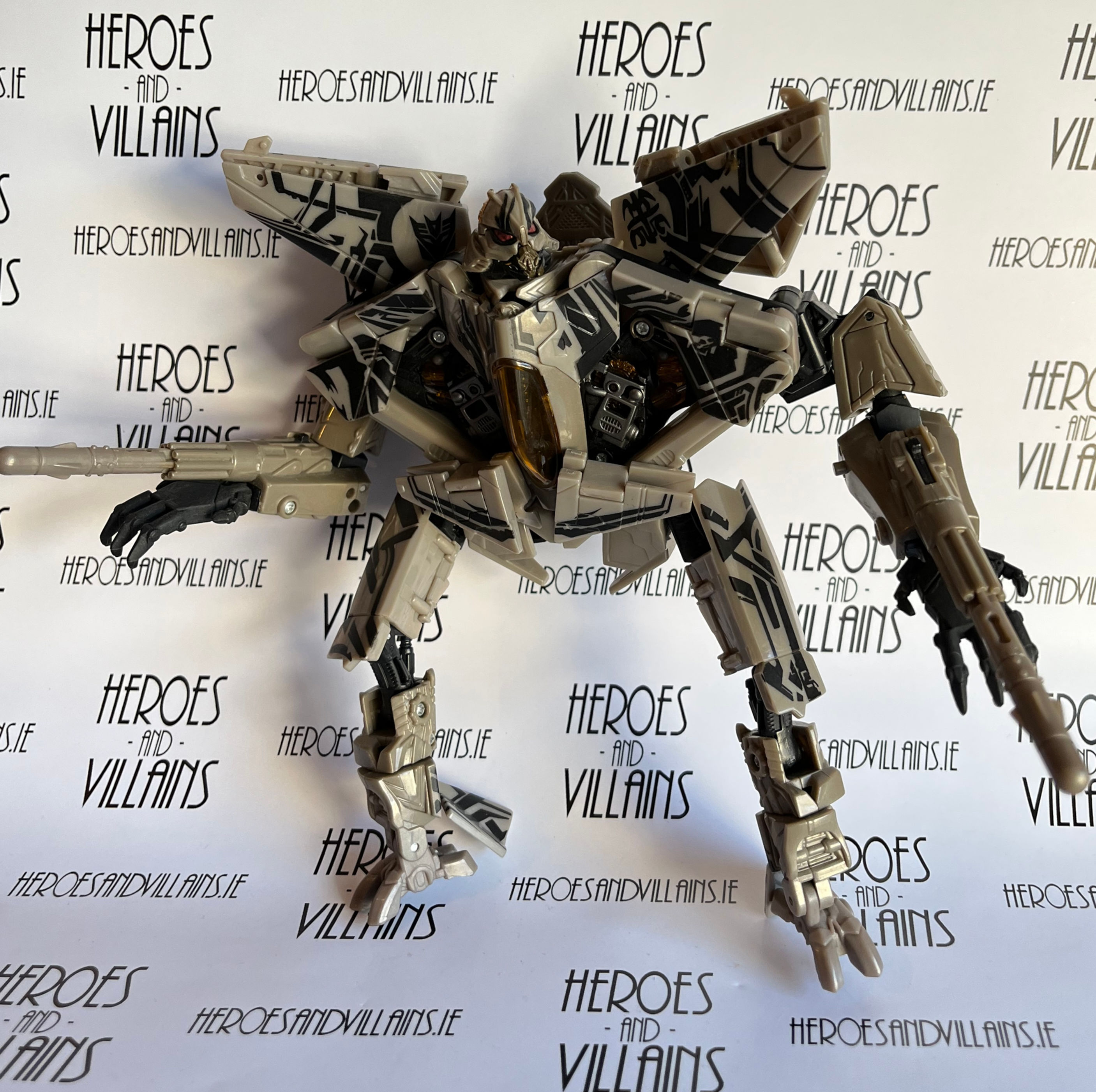 TRANSFORMERS MOVIE ROTF VOYAGER DECEPTICON STARSCREAM (HASBRO 2009)