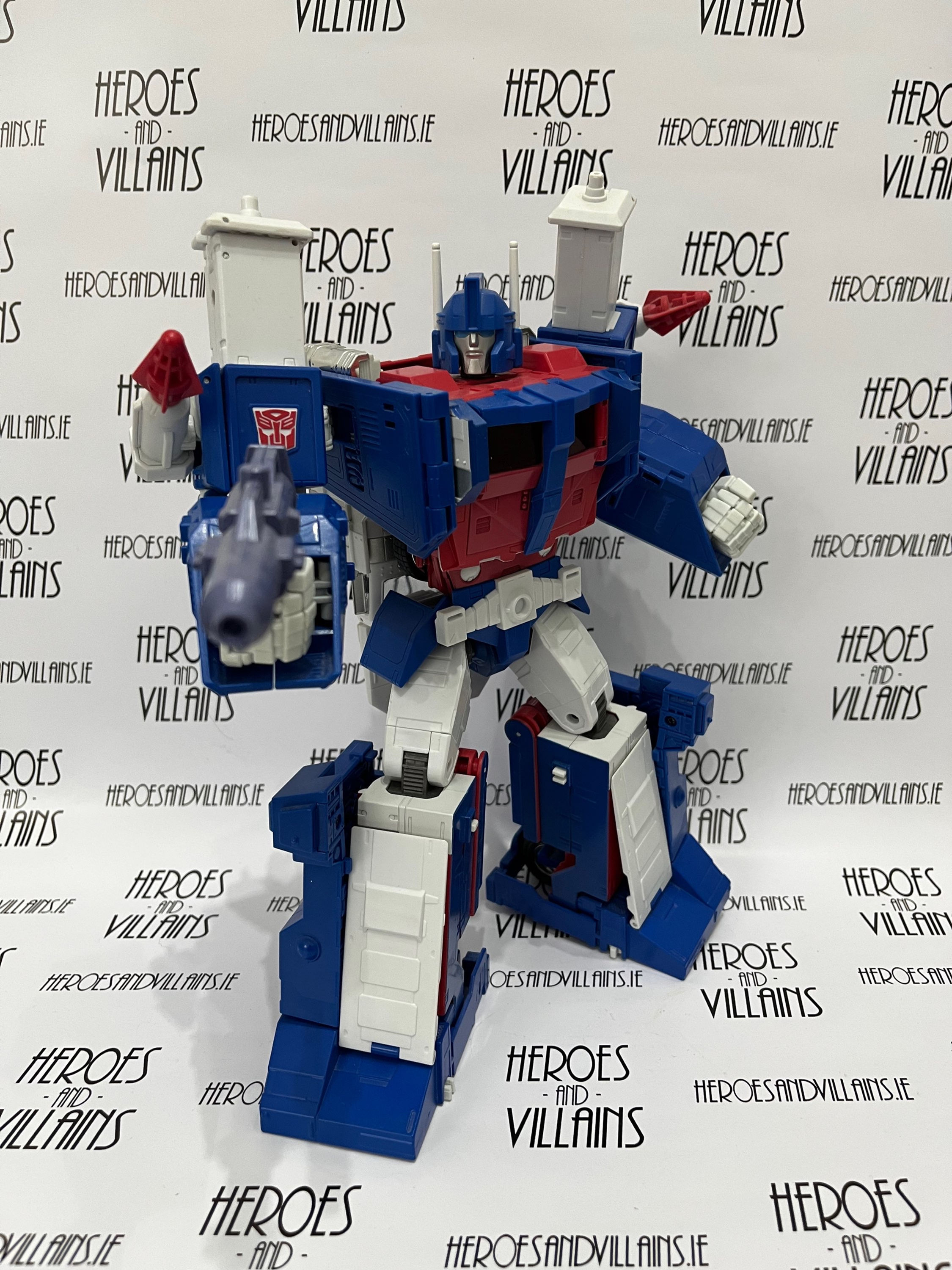 TRANSFORMERS MASTERPIECE MP-22 ULTRA MAGNUS (TAKARA 2015) 