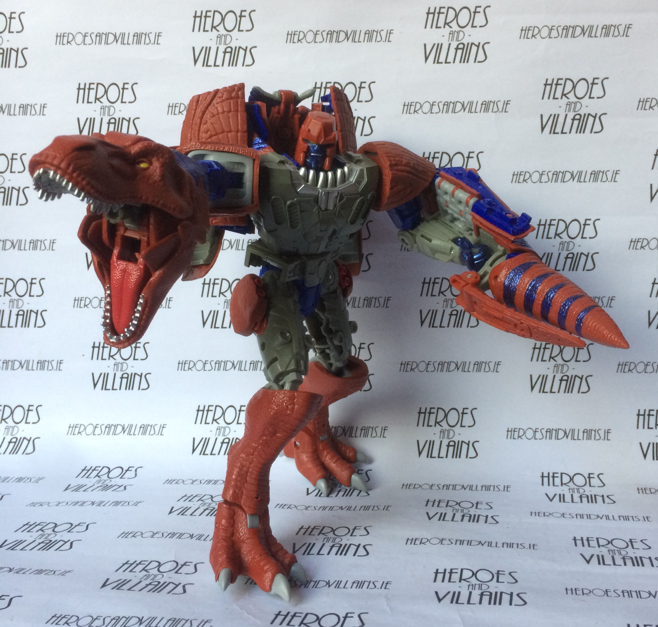 TRANSFORMERS WFC KINGDOM LEADER MAXIMAL T-WRECKS (HASBRO 2021)