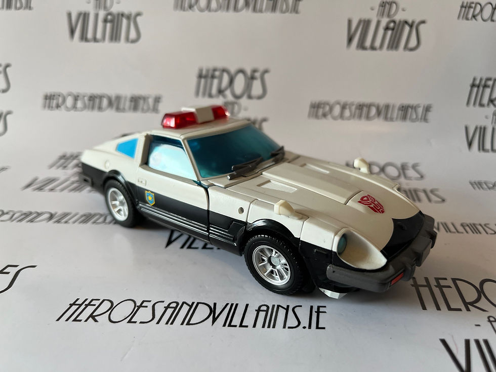 サムネイル： TRANSFORMERS MASTERPIECE MP-17+ ANIMATED PROWL (TAKARA 2019)