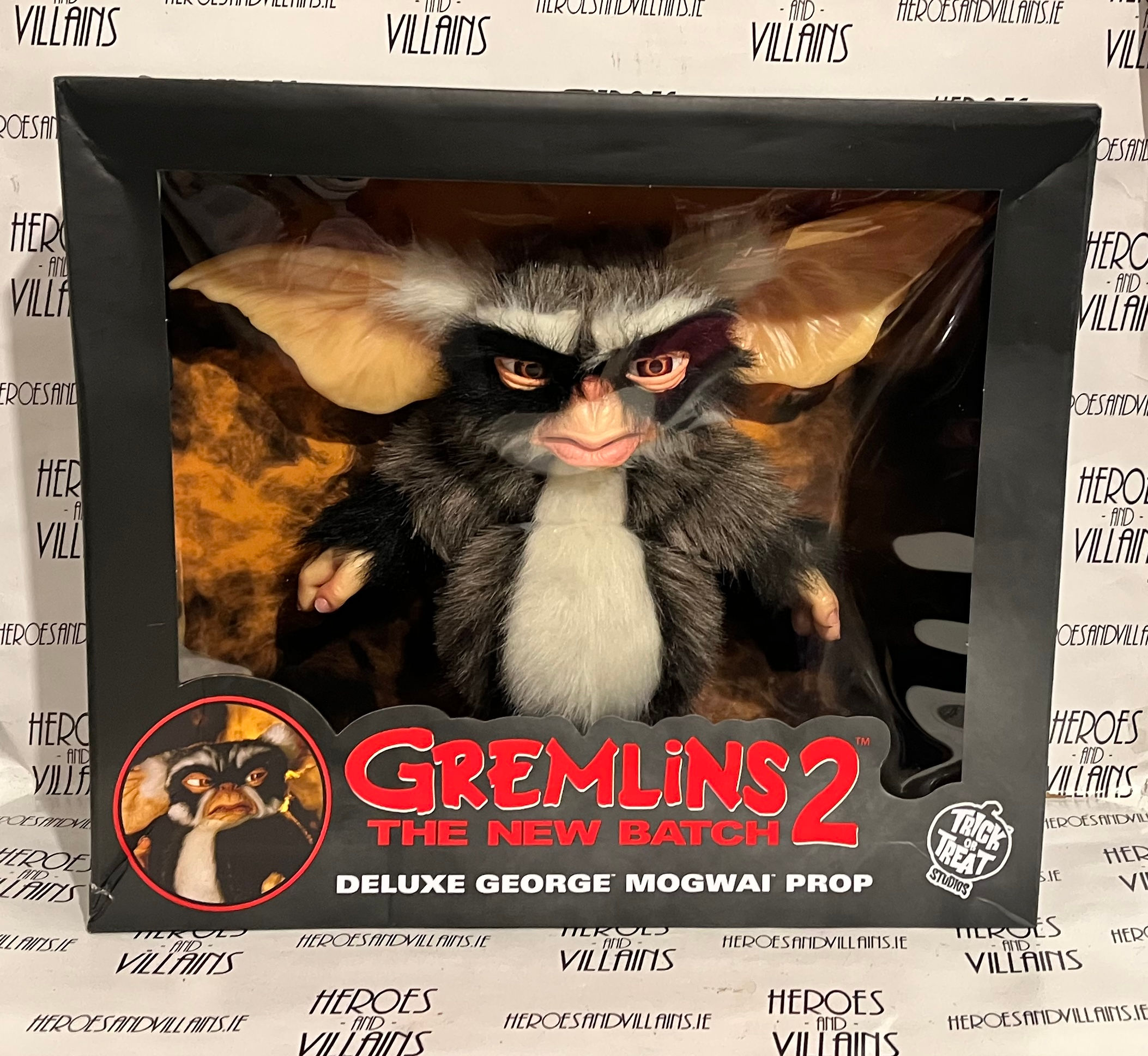 RE-ORDER: GREMLINS 2 THE NEW BATCH LIFESIZE GEORGE MOGWAI PROP (TRICK OR TREAT