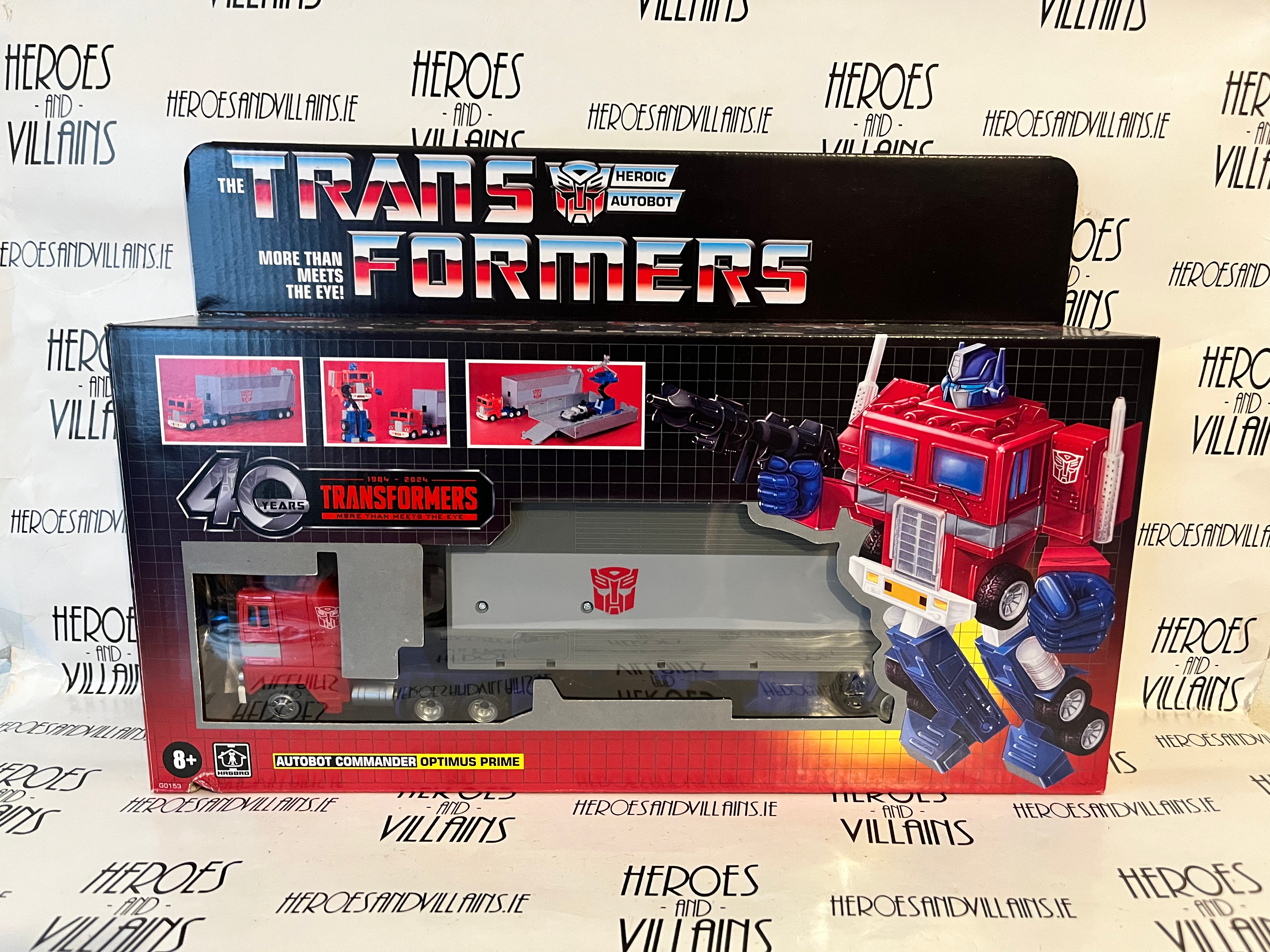 TRANSFORMERS G1 RETRO AUTOBOT LEADER OPTIMUS PRIME (HASBRO 2024)