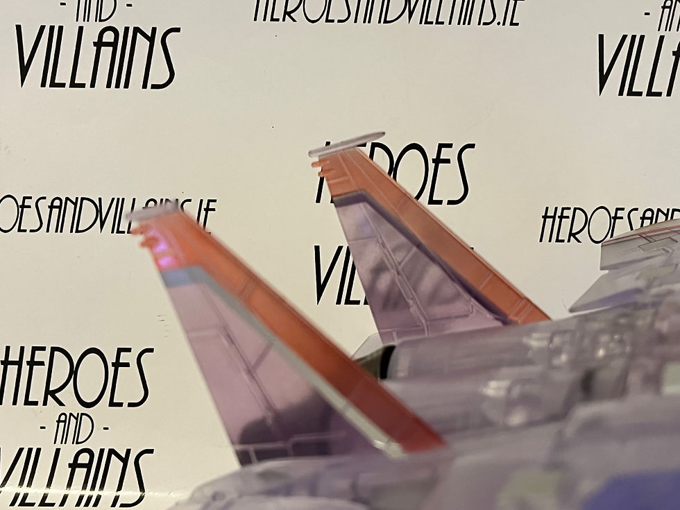 Thumbnail: TRANSFORMERS MASTERPIECE MP-03G DECEPTICON GHOST STARSCREAM (TAKARA 2010)