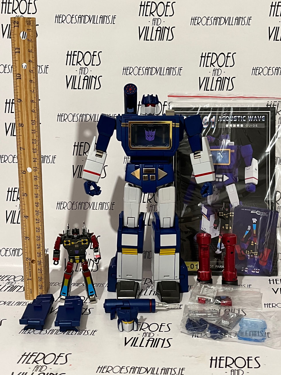 Thumbnail: TRANSFORMING RP01 ACOUSTIC- - NOT MP SOUNDWAVE  (FANS TOYS 2021)