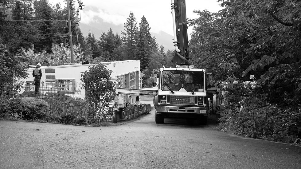 Keath&Pump01bw.jpg