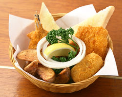 CHICKEN BASKET