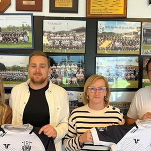 ETOILE SPORTIVE SAINT JEAN 15 ( St Jean du Falga)