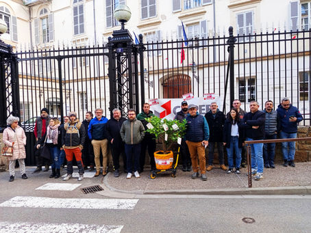 Le journal du 18 décembre: inquiétudes des artisans du bâtiment et tentative avortée de changement de gouvernance au SMECTOM