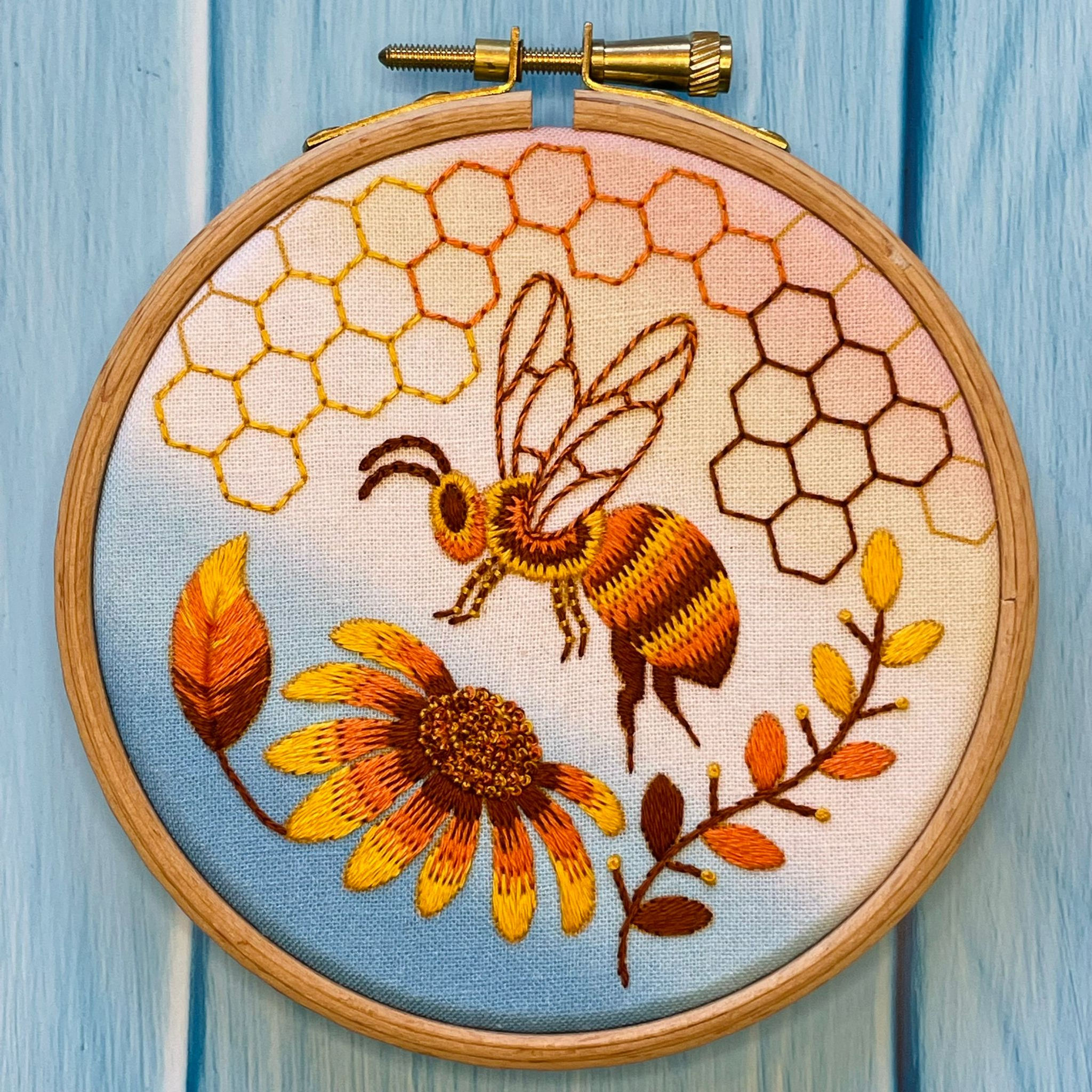 Embroidery Pattern PDF - Honey Bee