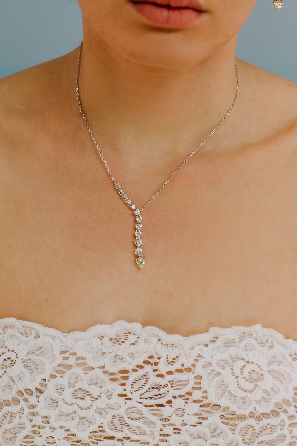 Thumbnail: Girocollo cuori in Argento degradè indossato Comete Gioielli