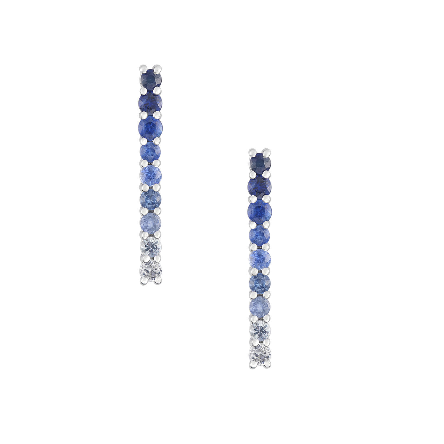 Fornte orecchini in Oro 750‰. Zaffiri degradè