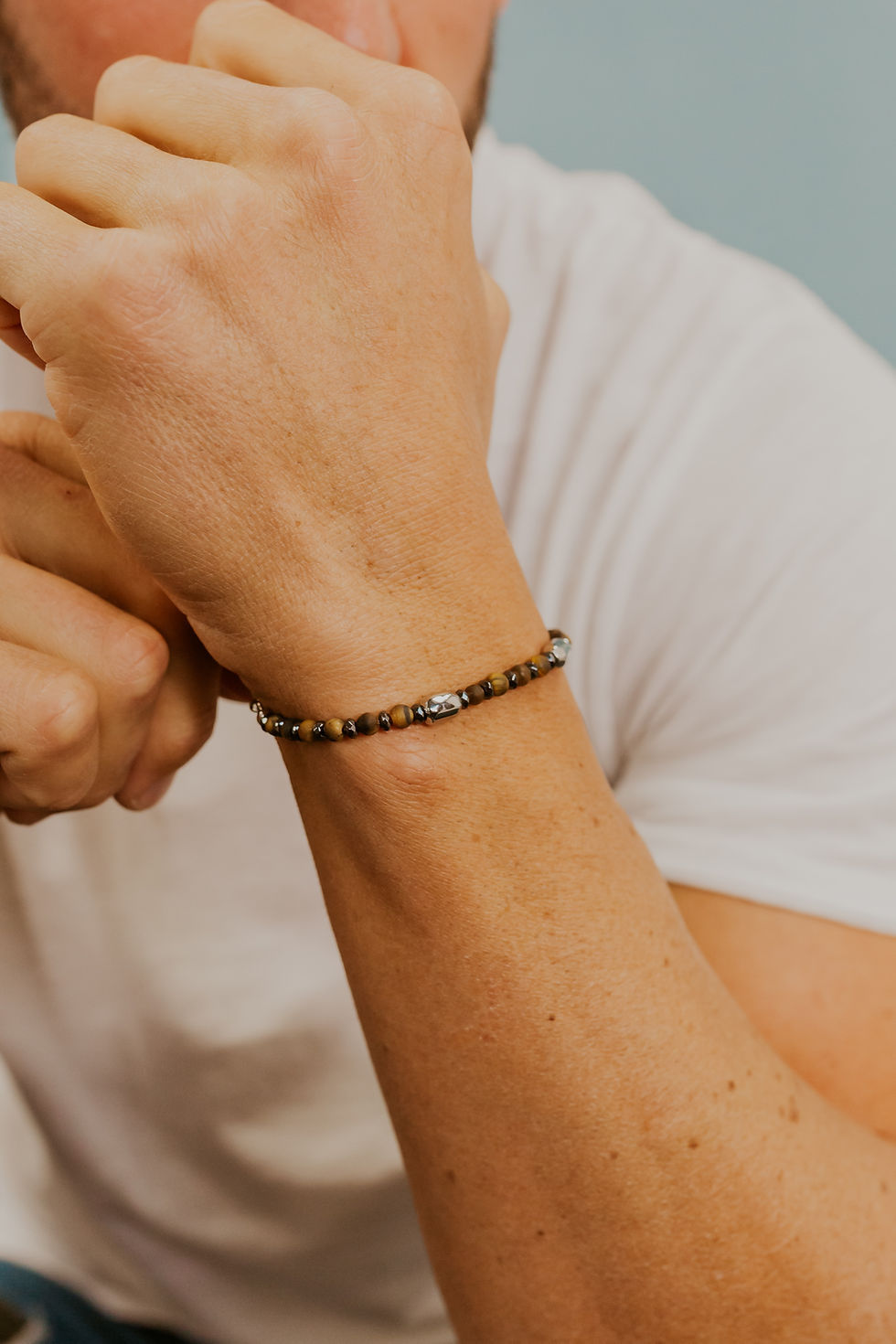 Miniaturbild: Indosso Bracciale Acciaio con Occhio di Tigre ed Ematite