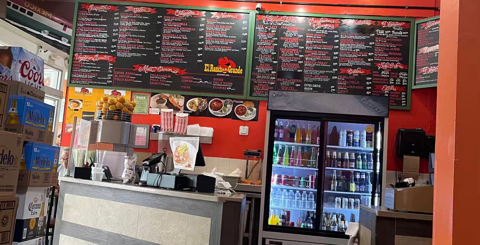 ダウンタウン散策　メキシコ料理屋さん