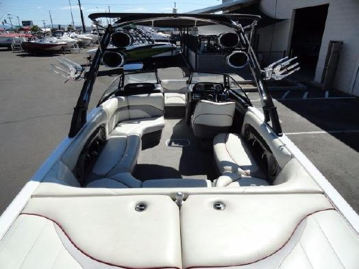 섬네일: 23' Malibu Wakesetter 23 LSV