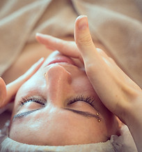 Gesichtsmassage