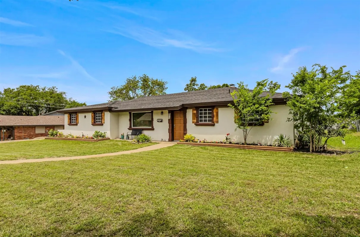 6016 Wedgmont Circle N, Fort Worth, TX 76133