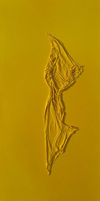 Figure in Yellow 01