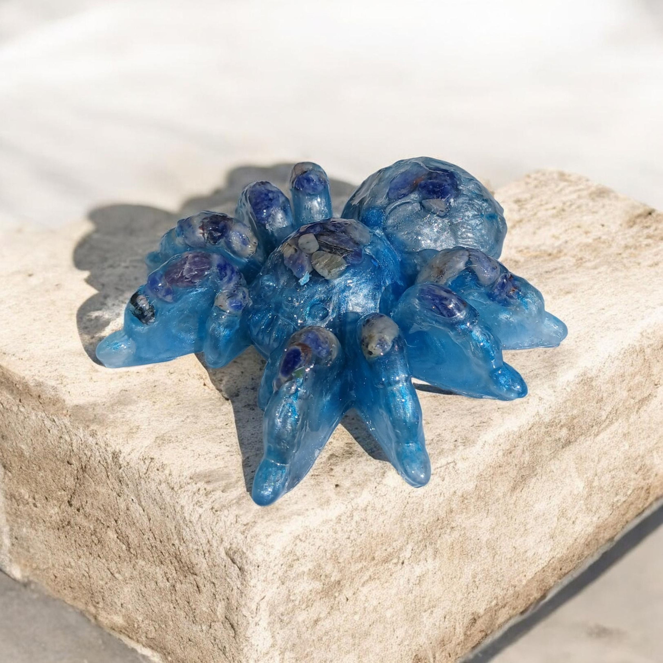 Lapis lazuli spider guardian