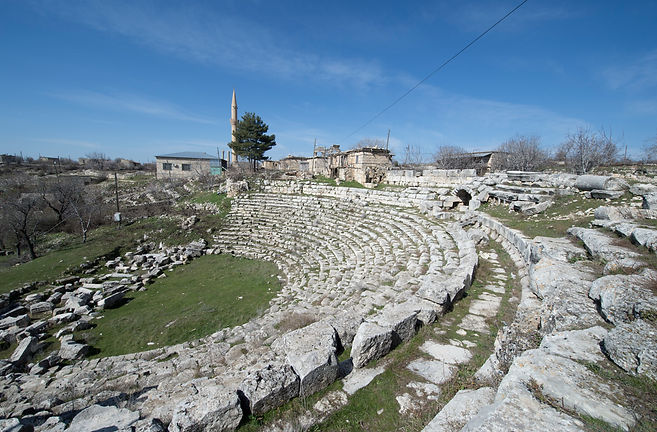 Diocaesarea_(Isauria)_Roman_theatre_9304.jpg
