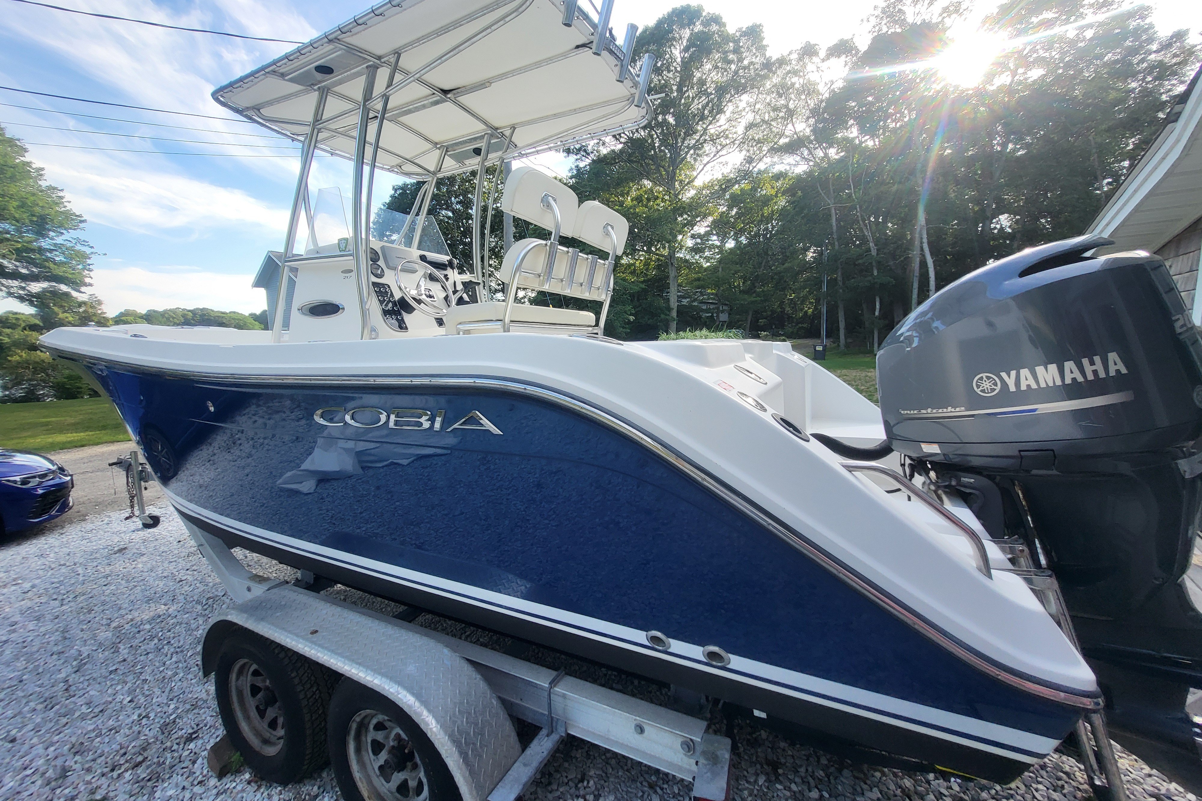 2012 Cobia 217 CC