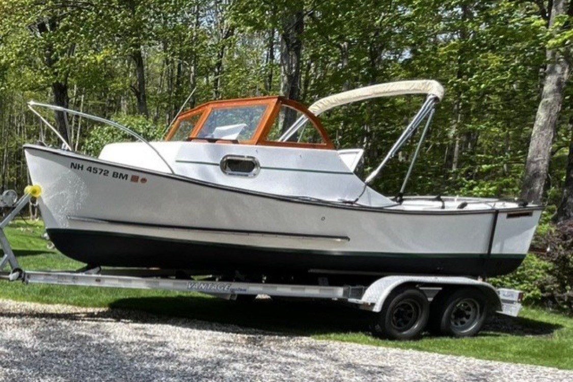 2011 Eastern 20 Center Console