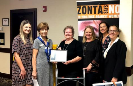 Dottie Wix honored with Community Heroine Award