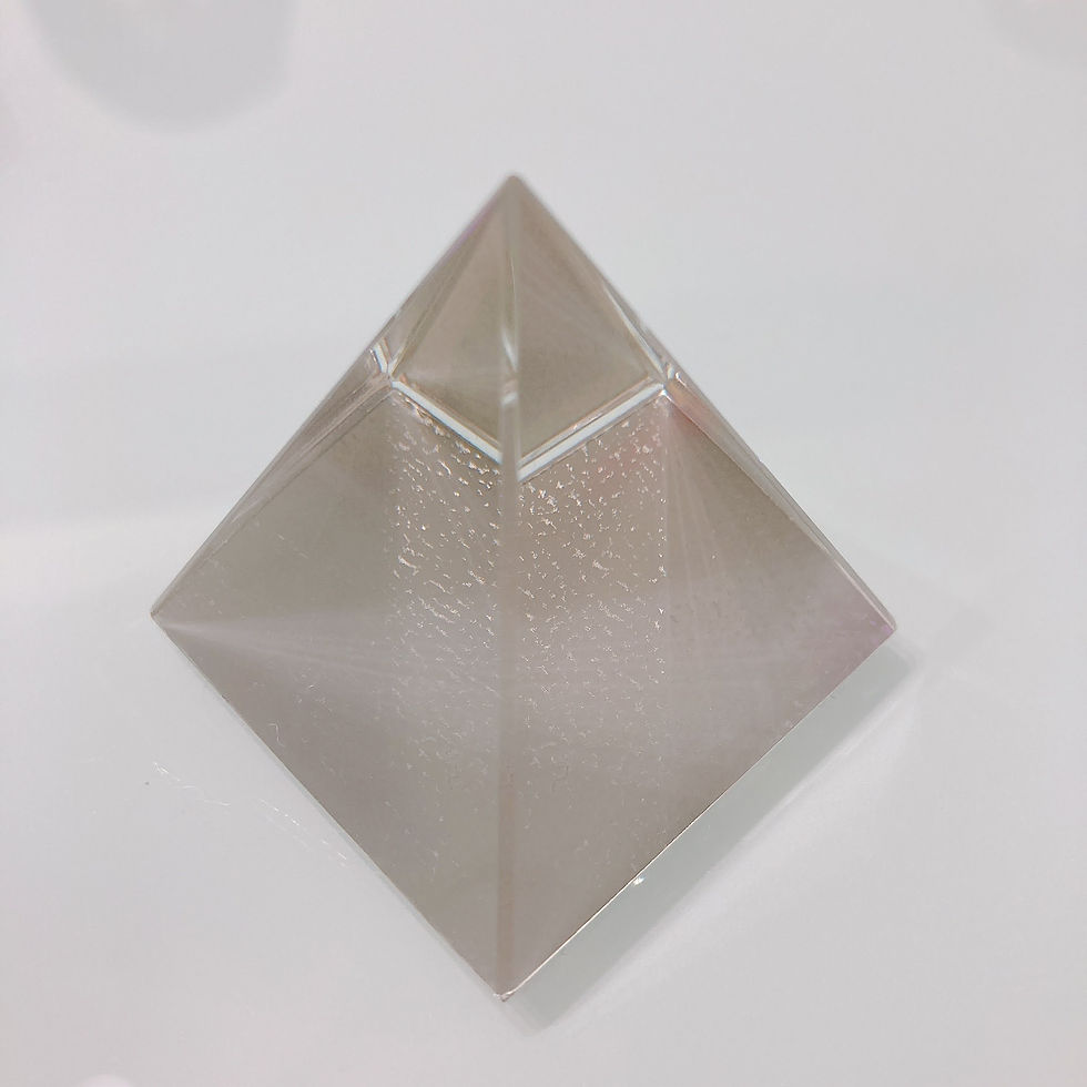 サムネイル： カラーピラミッド　単色