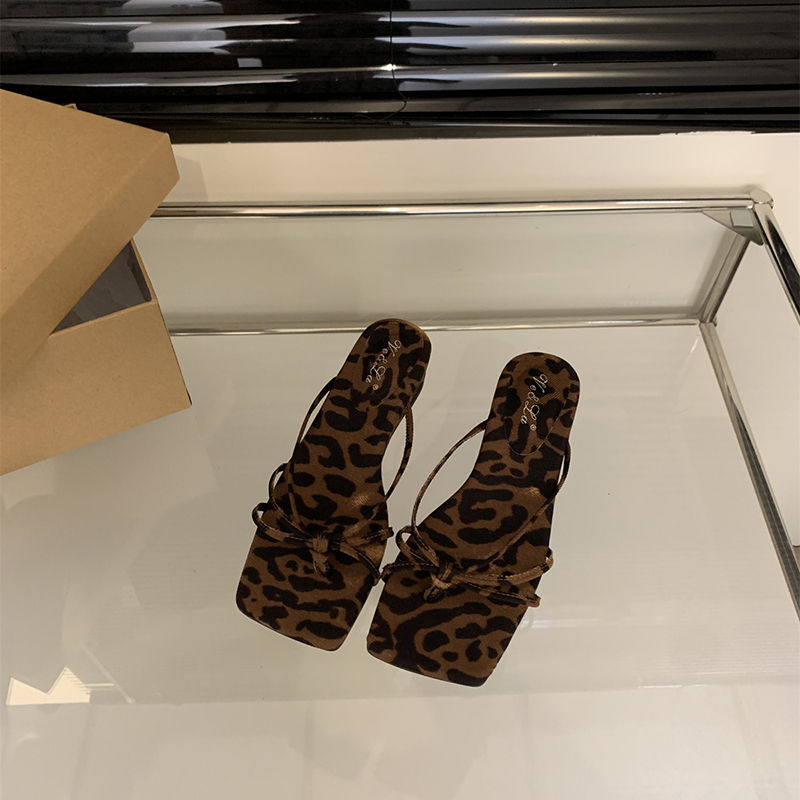 Thumbnail: 2025 Summer Women Wedges Heel Flip Flop Fashion Leopard Print Clip Toe Slides La