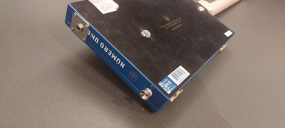 Thumbnail: Joya de Nicaragua Numero Uno cigar box guitar